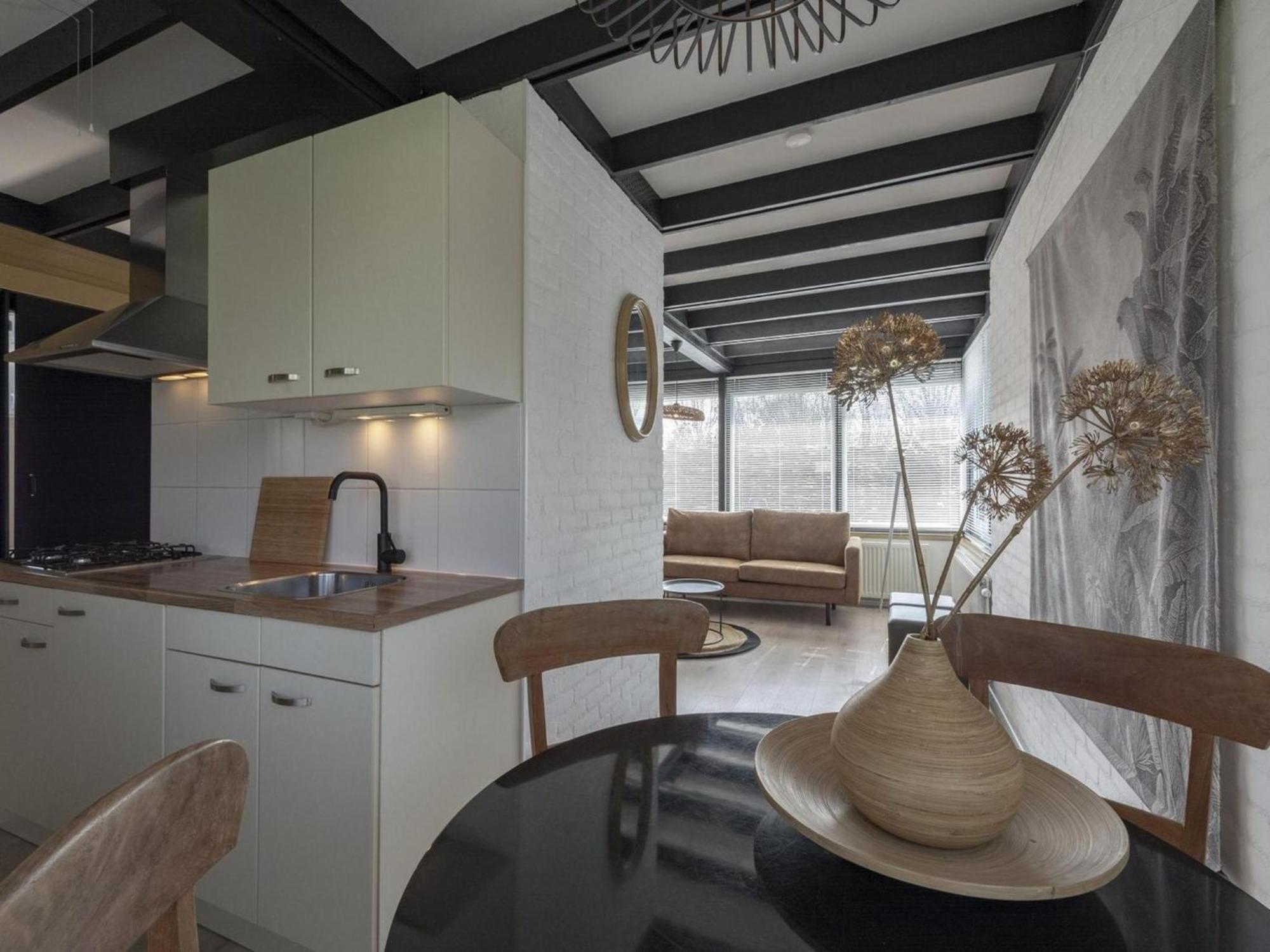 Attractive Bungalow With Modern Furnishings Sint Maartensvlotbrug Exteriör bild